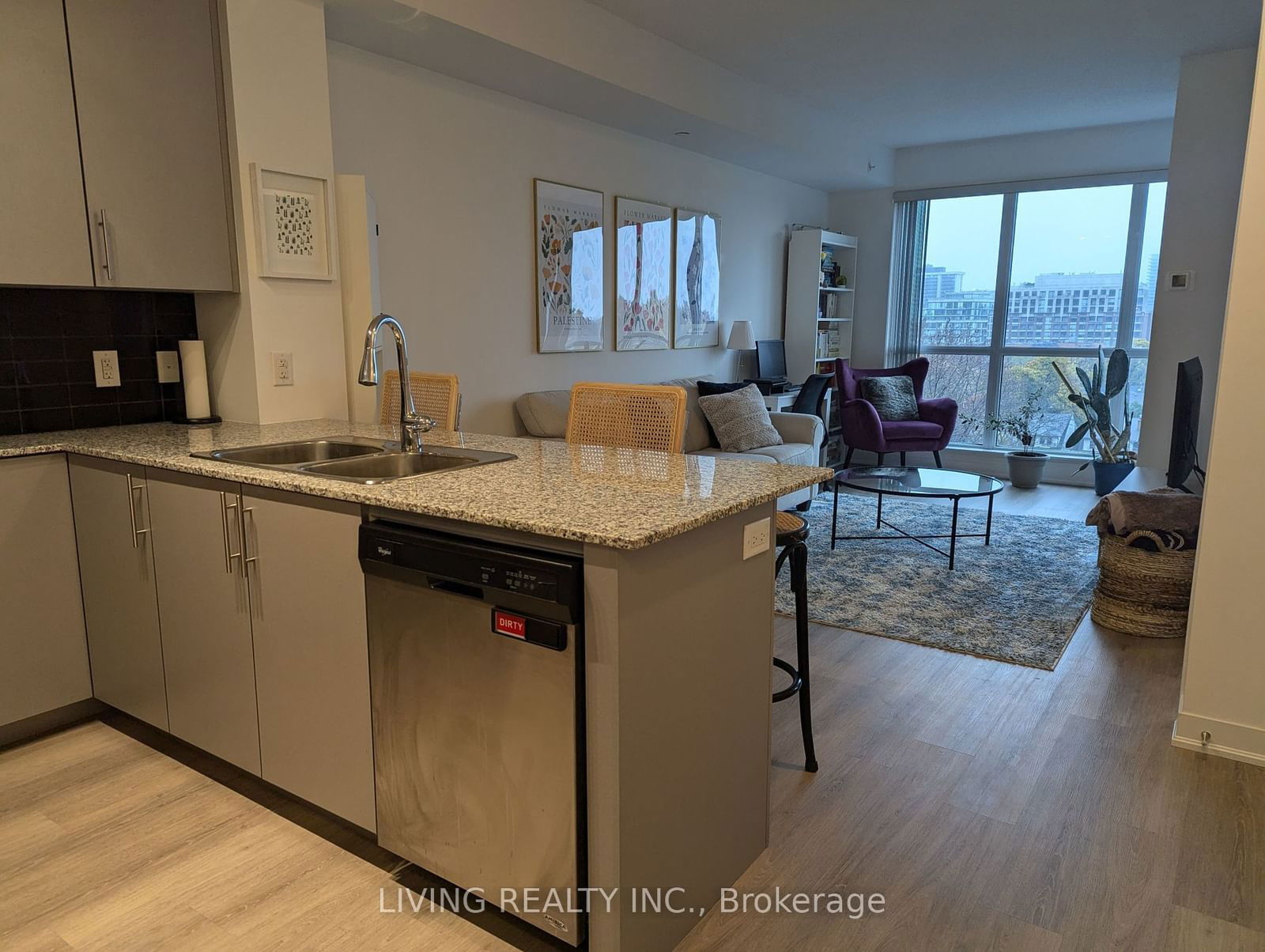 60 Berwick Ave, unit 803 for sale