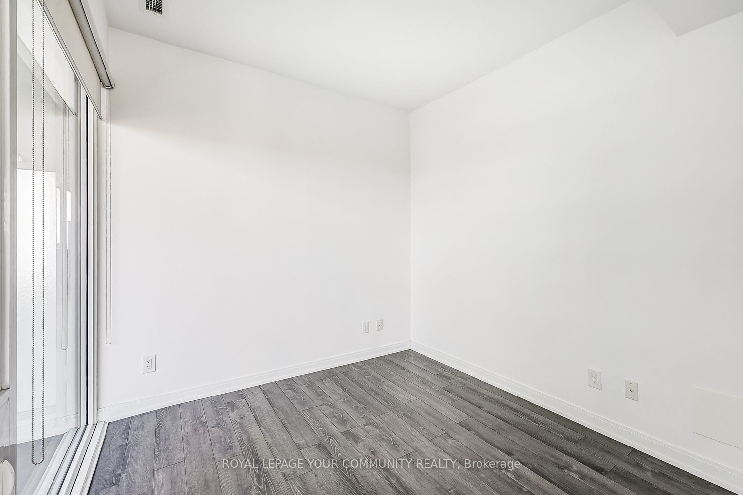 42 Charles St E, unit 4208 for rent