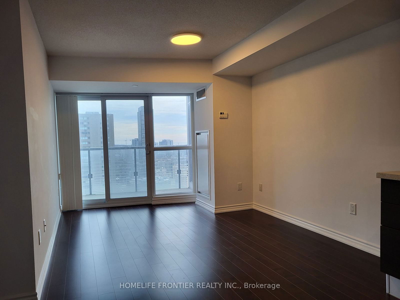 386 Yonge St, unit 2405 for rent