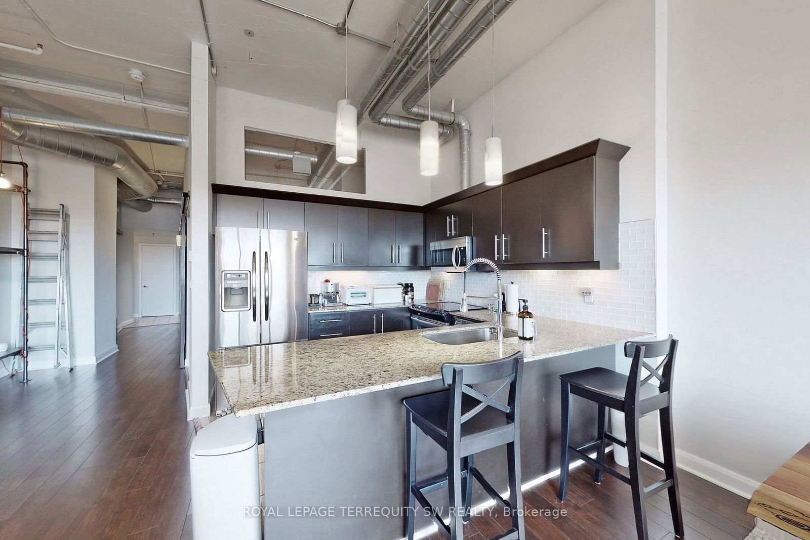 700 King St W, unit 1101 for rent