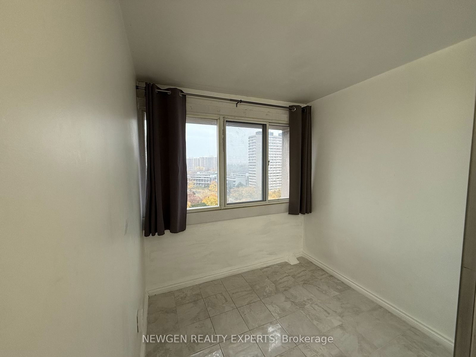 715 Don Mills Rd, unit 1005 for rent