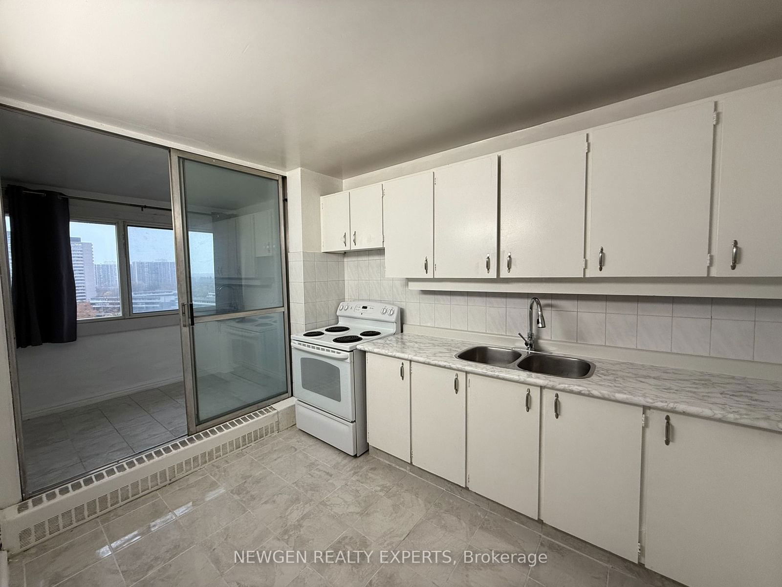 715 Don Mills Rd, unit 1005 for rent