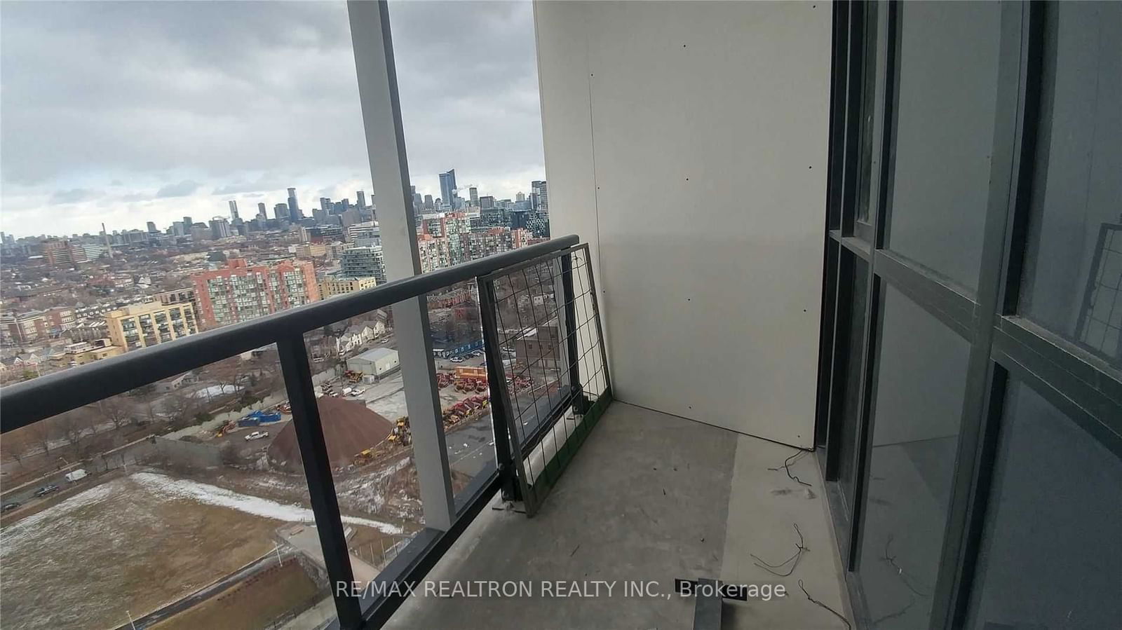 30 Ordnance St, unit 2009 for rent