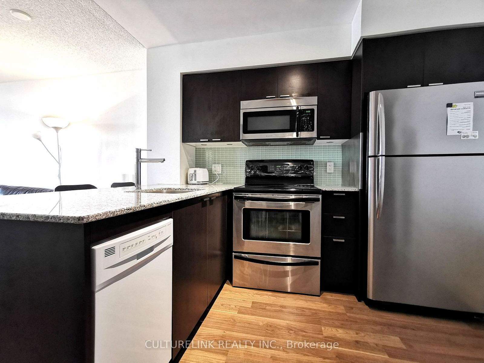 23 Sheppard Ave E, unit 1607 for rent