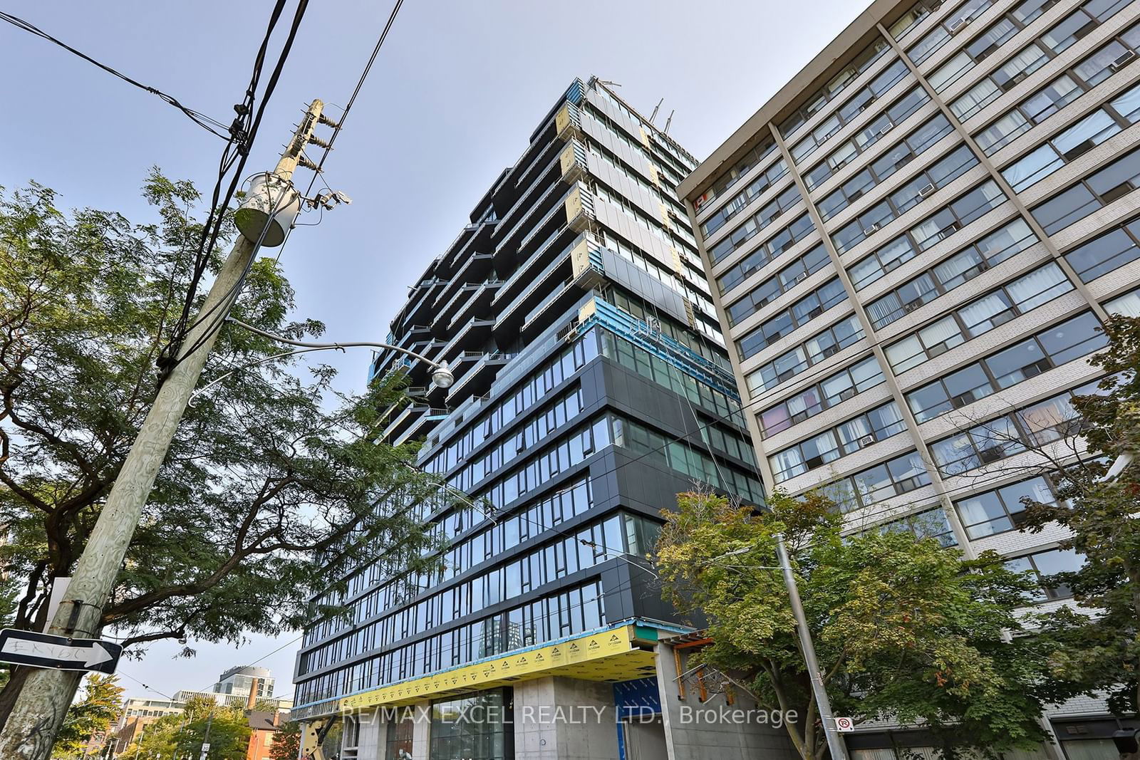 195 McCaul St, unit 1214 for rent