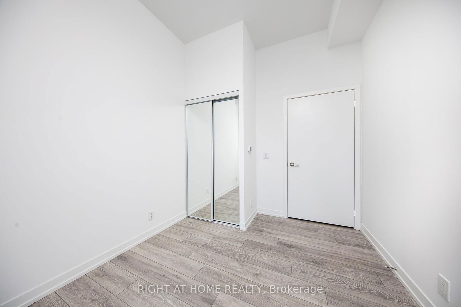 55 Mercer St, unit 605 for sale