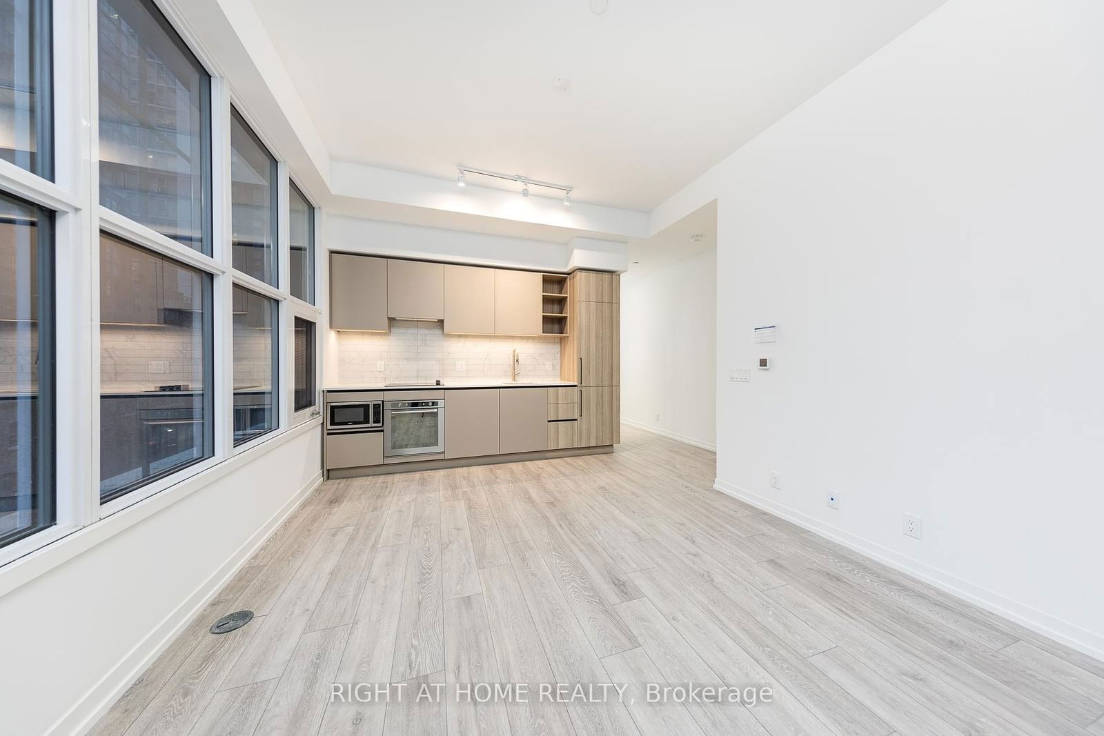 55 Mercer St, unit 605 for sale