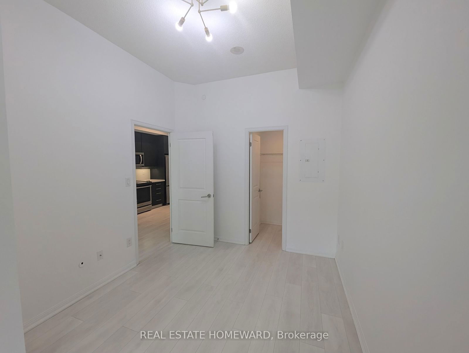 400 Adelaide St E, unit 107 for rent