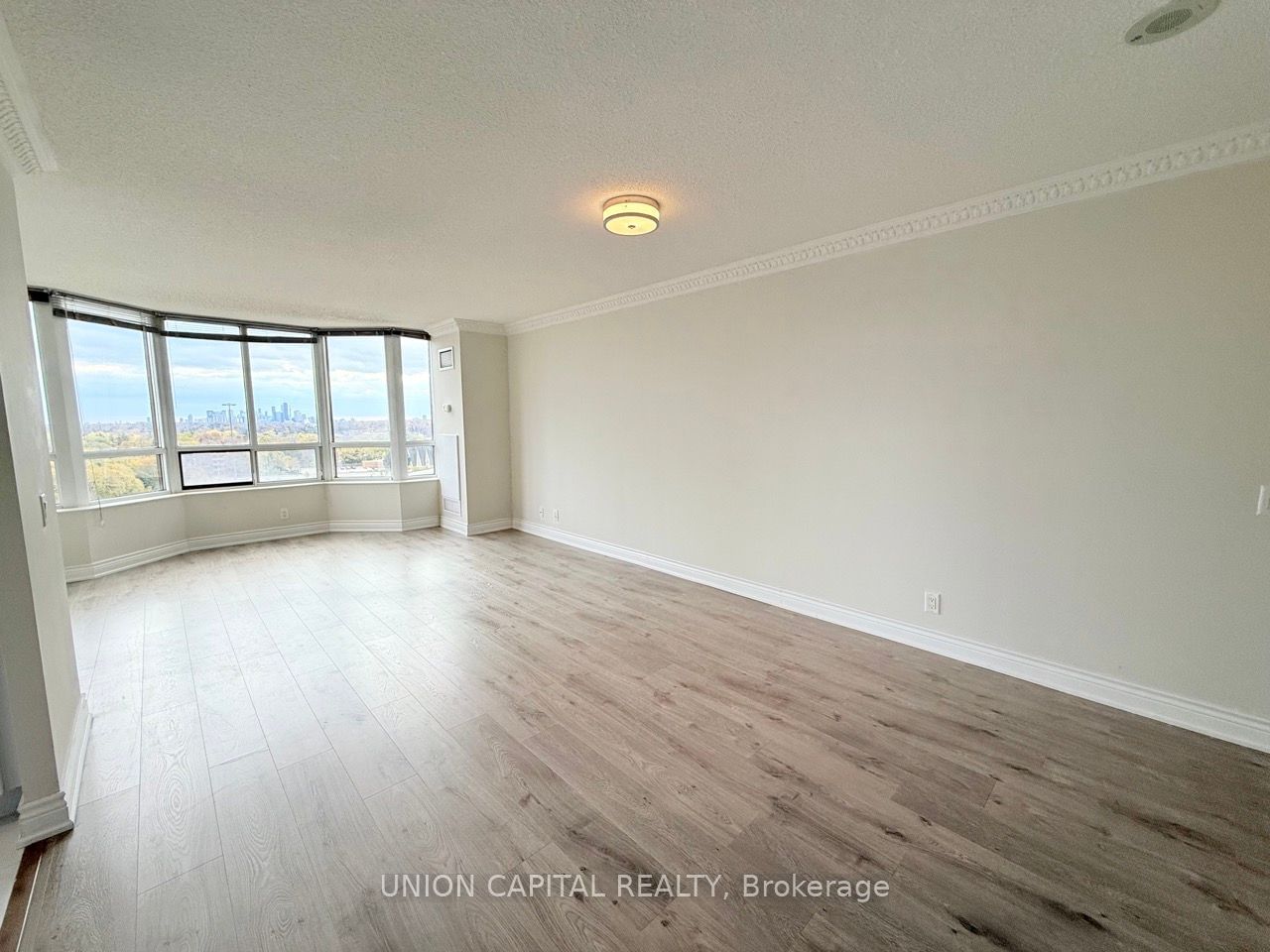 78 Harrison Garden Blvd, unit 1007 for rent