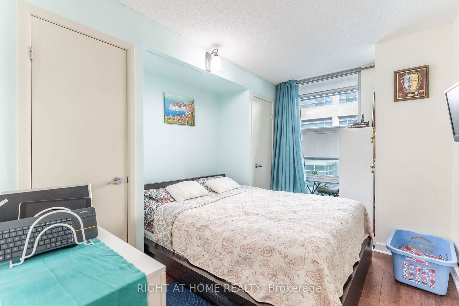 81 Navy Wharf Crt, unit 515 for rent