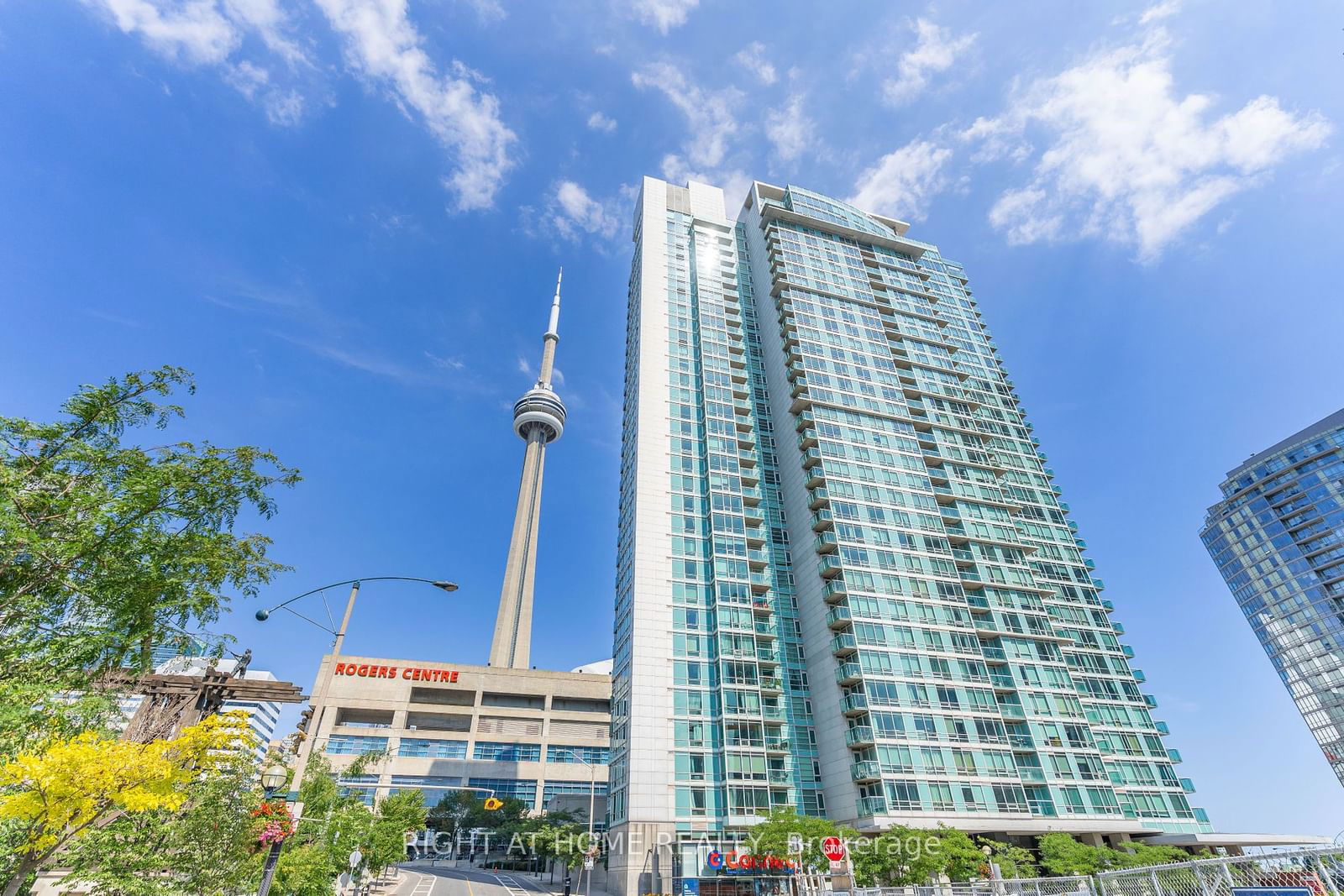 81 Navy Wharf Crt, unit 515 for rent