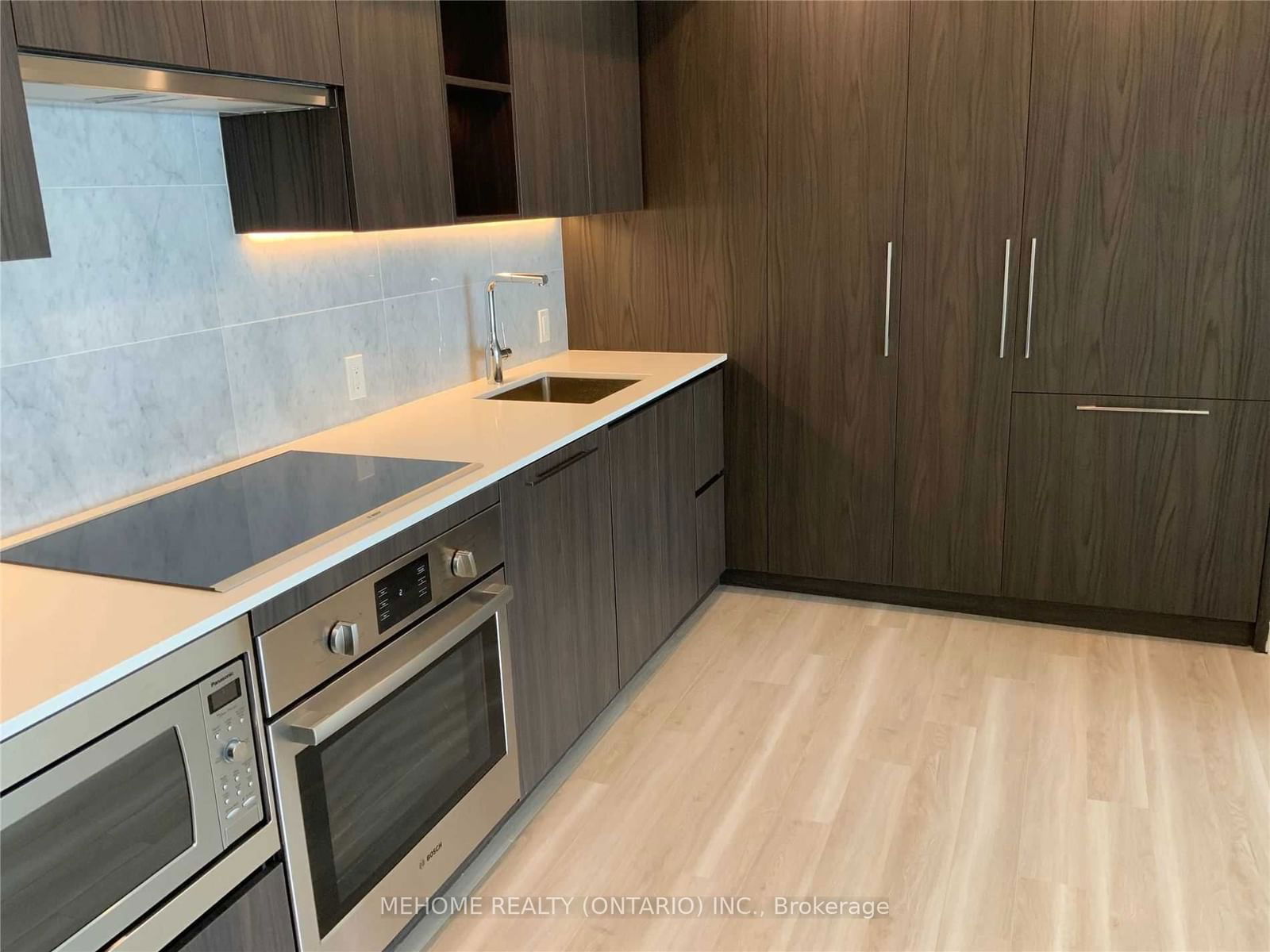 17 Bathurst St, unit 1515 for rent