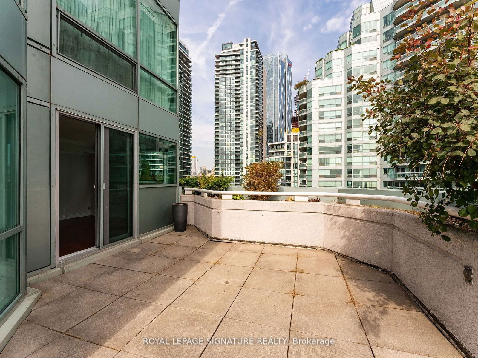 10 Queens Quay W, unit PH01 for rent