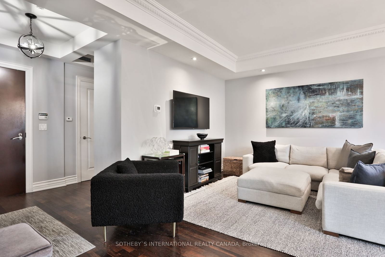 68 Yorkville Ave, unit 308 for sale