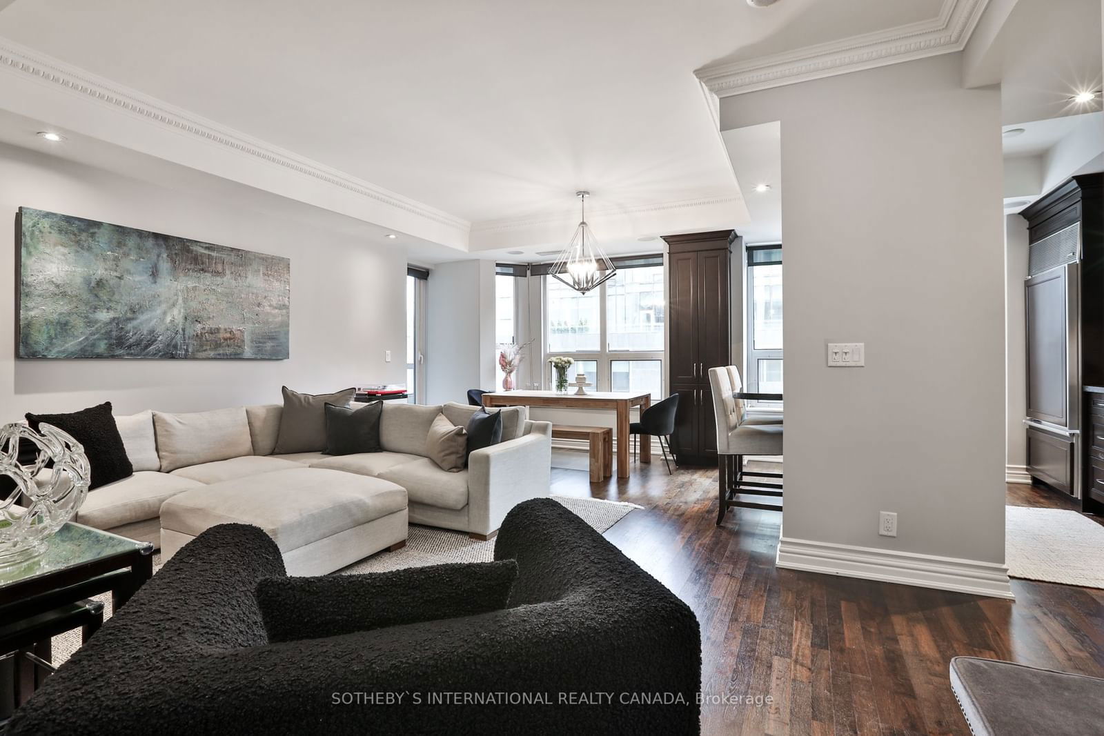 68 Yorkville Ave, unit 308 for sale