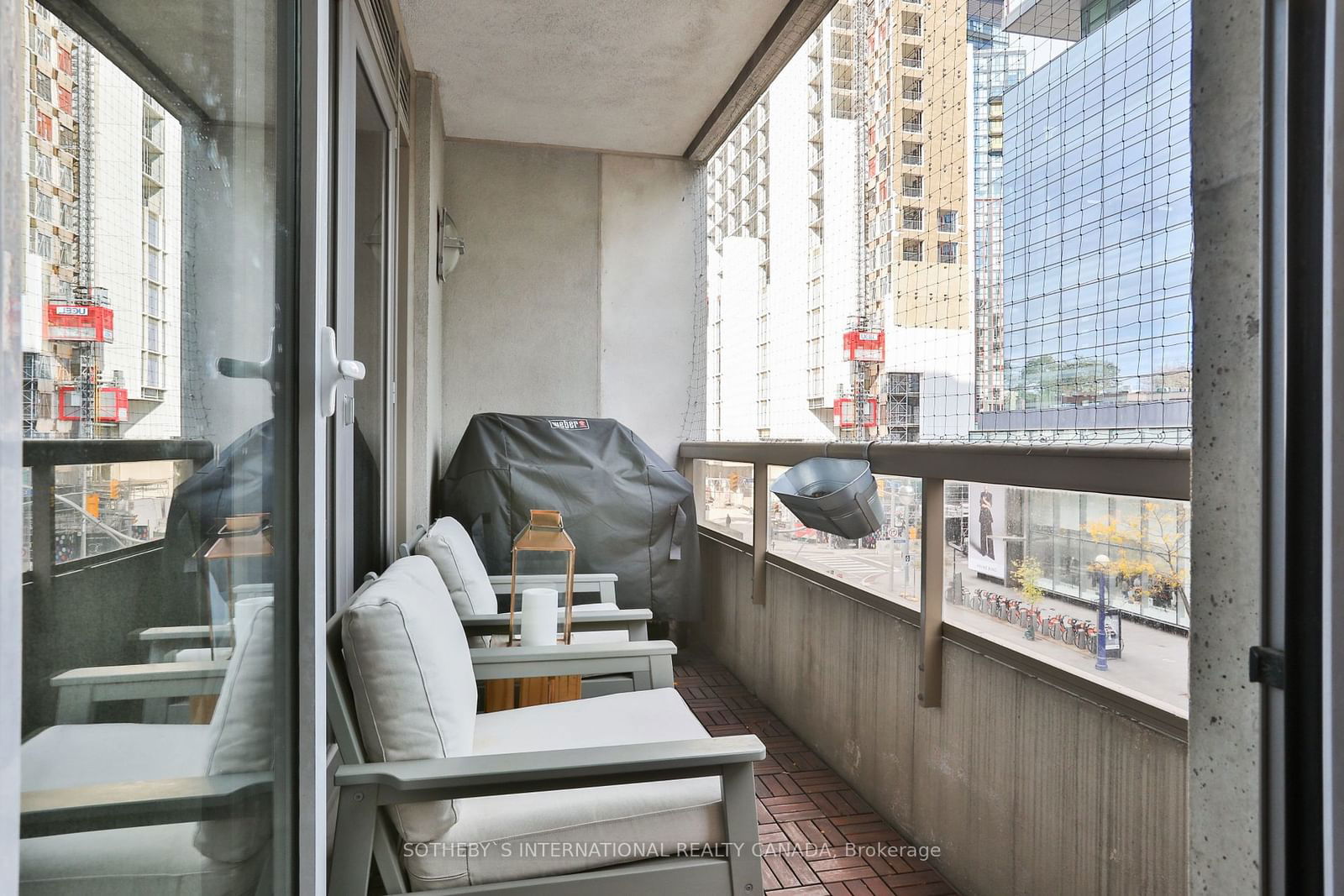 68 Yorkville Ave, unit 308 for sale