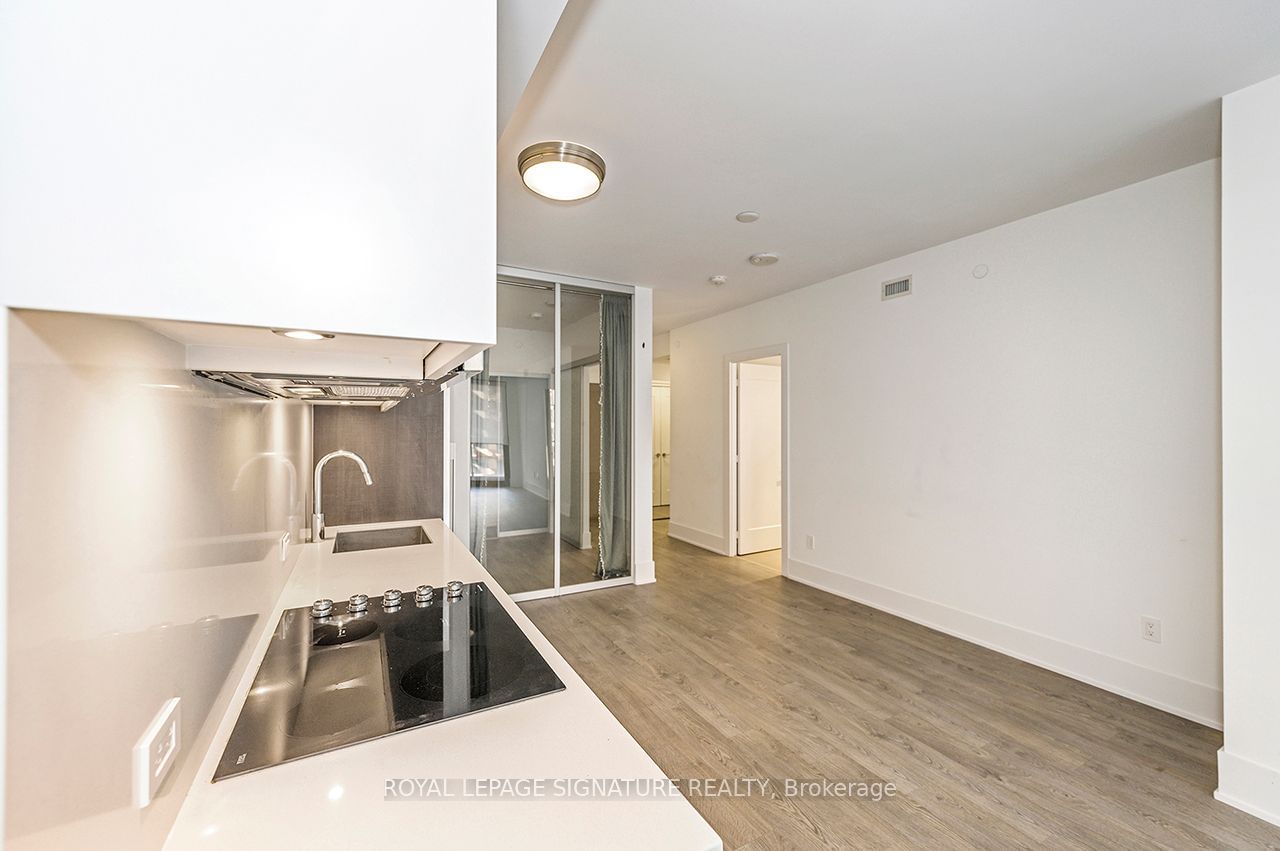 118 Merchants Wharf Ave, unit 421 for rent