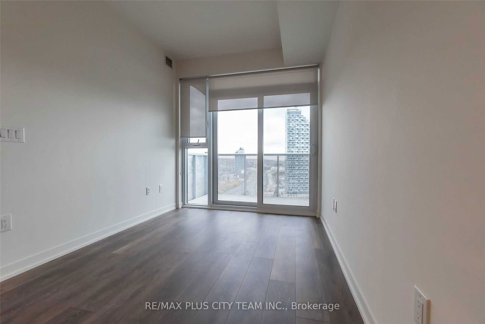 20 Richardson St, unit 2401 for rent