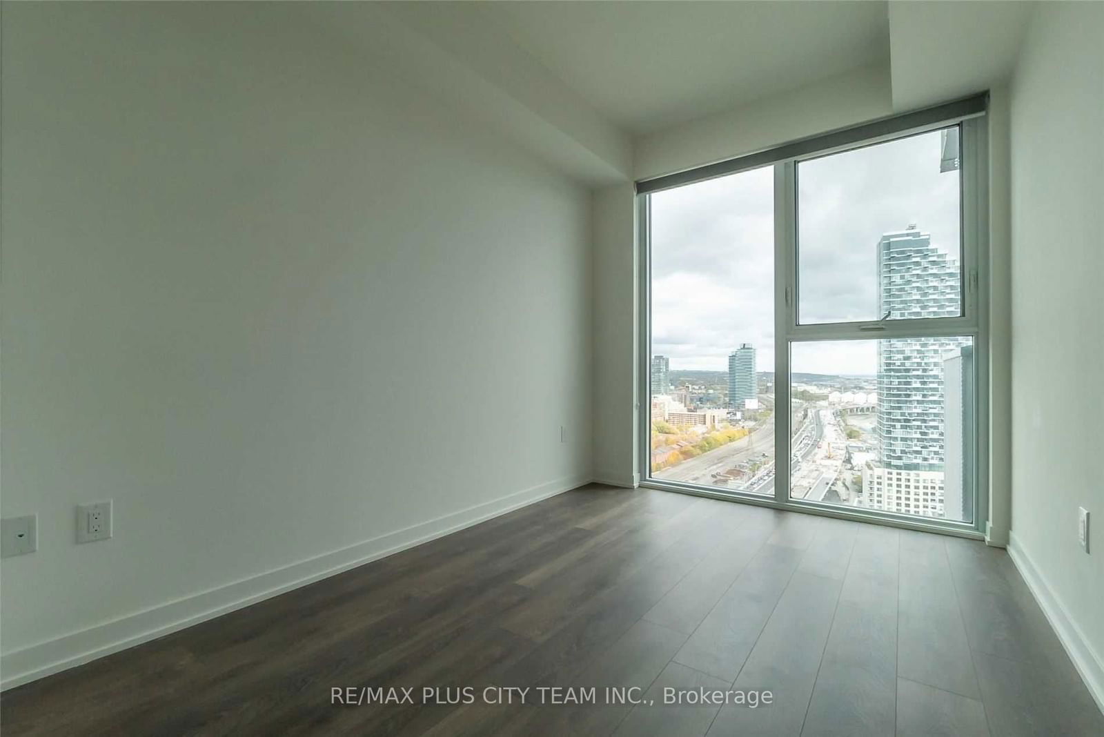 20 Richardson St, unit 2401 for rent