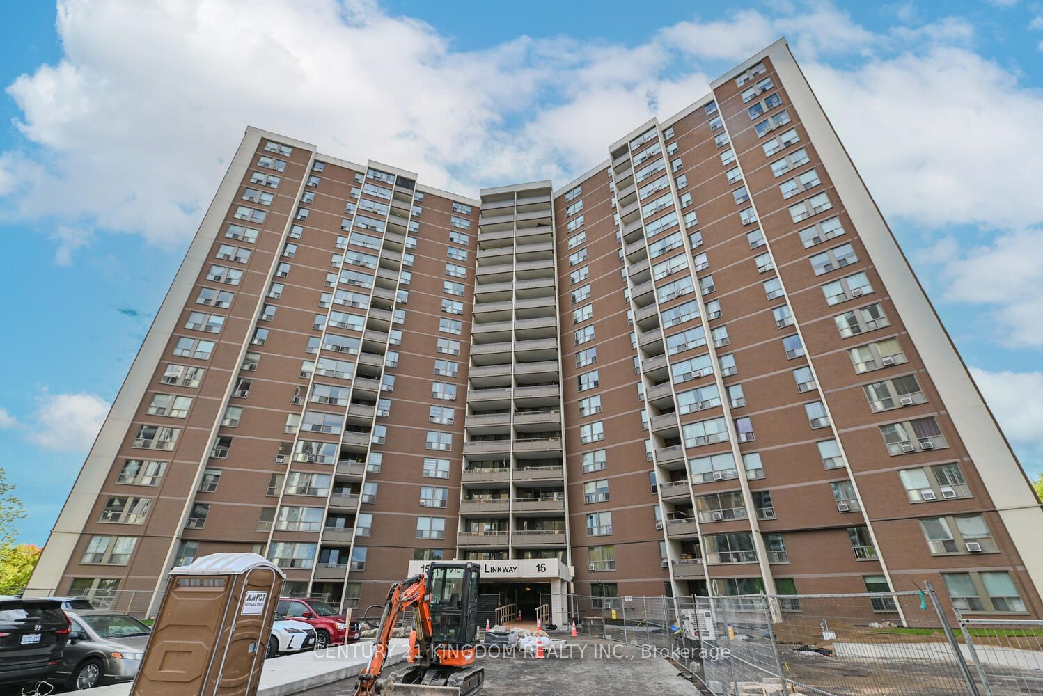 15 Vicora Linkway Condos, North York, Toronto