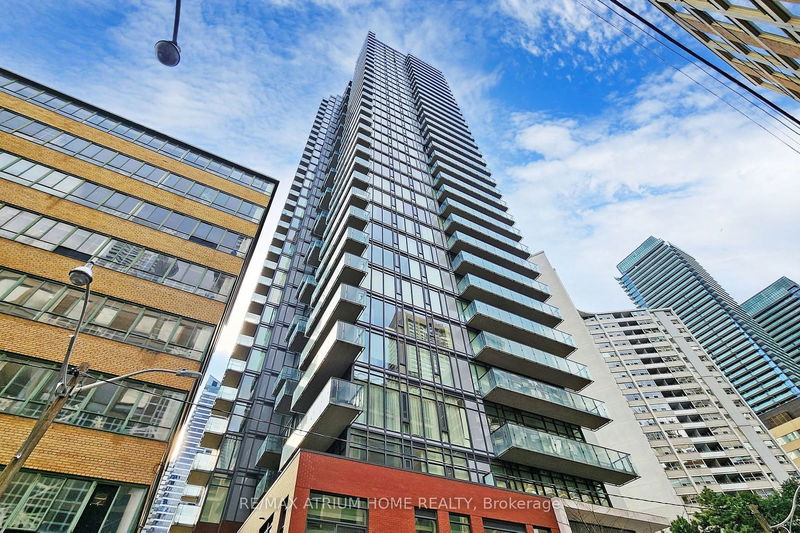 75 St Nicholas St, unit 405 for sale