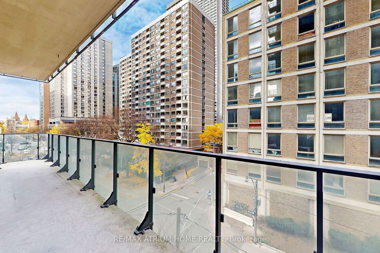 75 St Nicholas St, unit 405 for sale