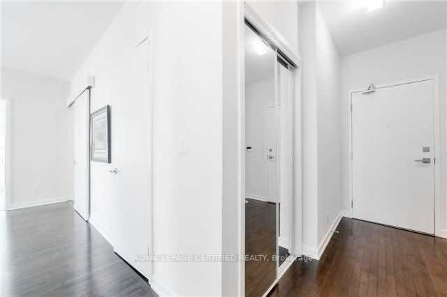 12 York St, unit 704 for rent