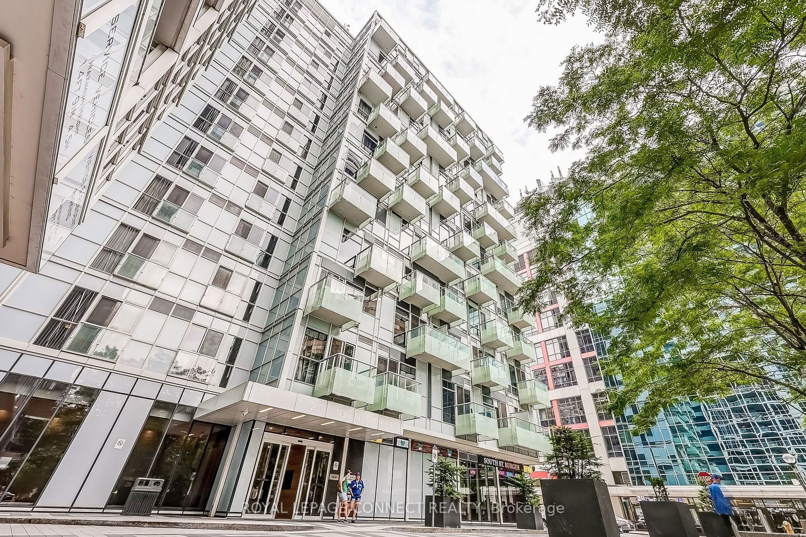 20 John St, unit 922 for sale