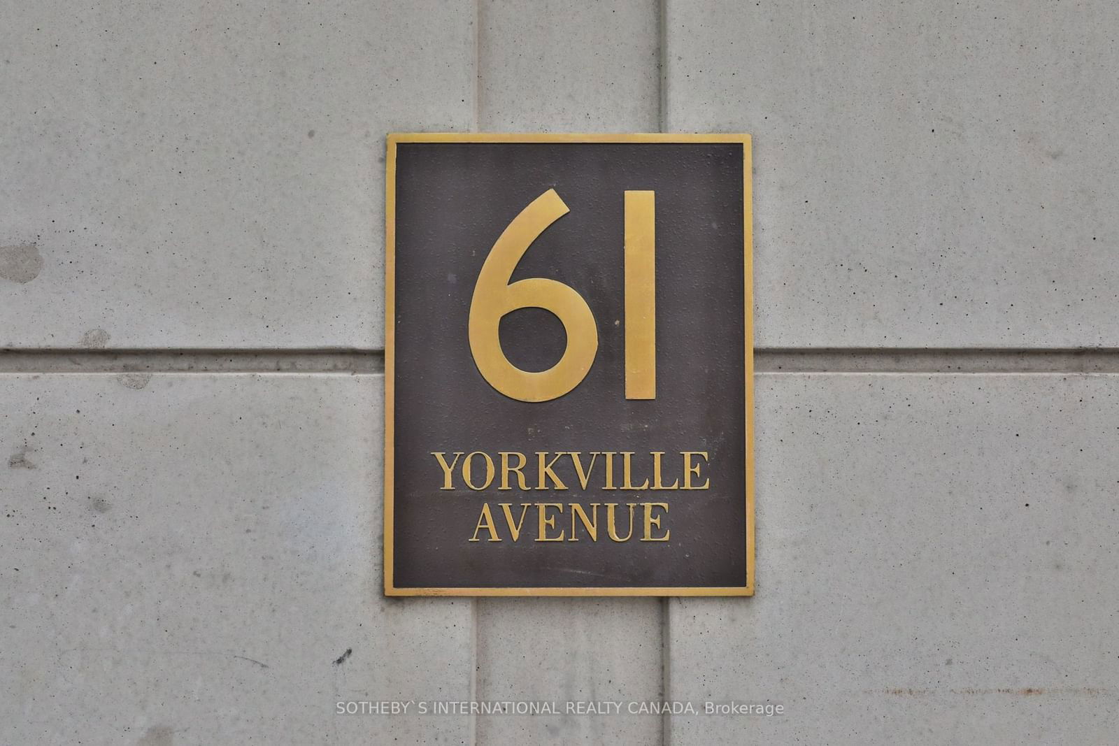 61 Yorkville Ave, unit 15E for rent