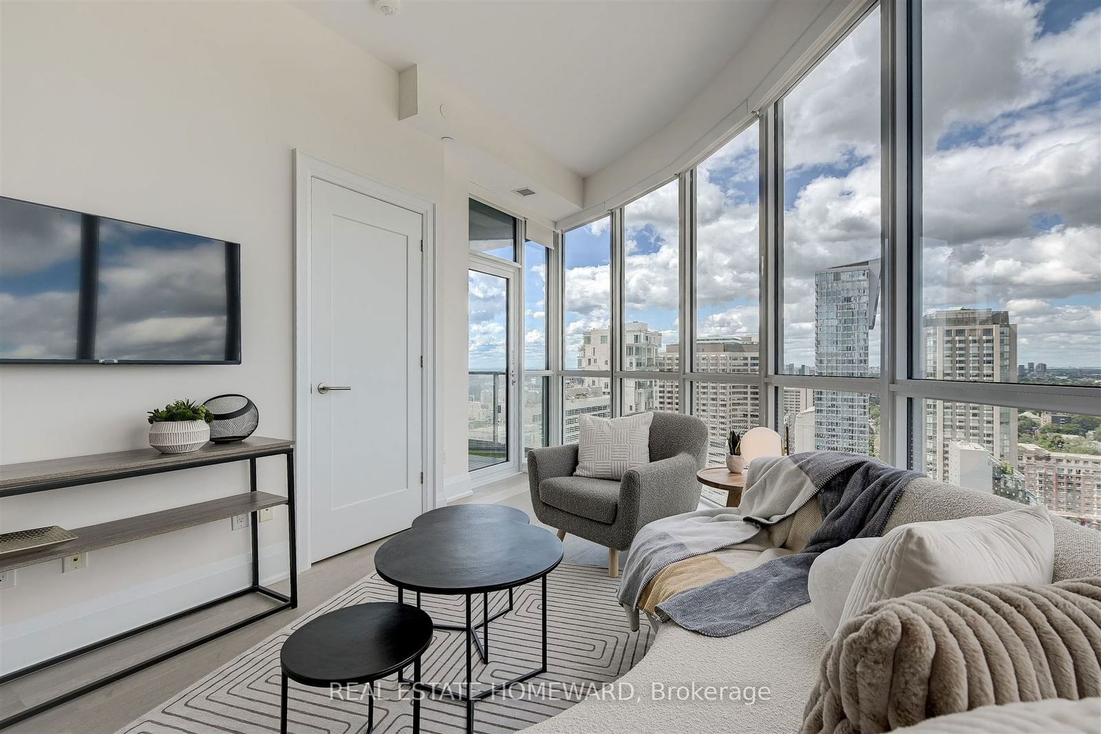 88 Cumberland St, unit 2503 for rent