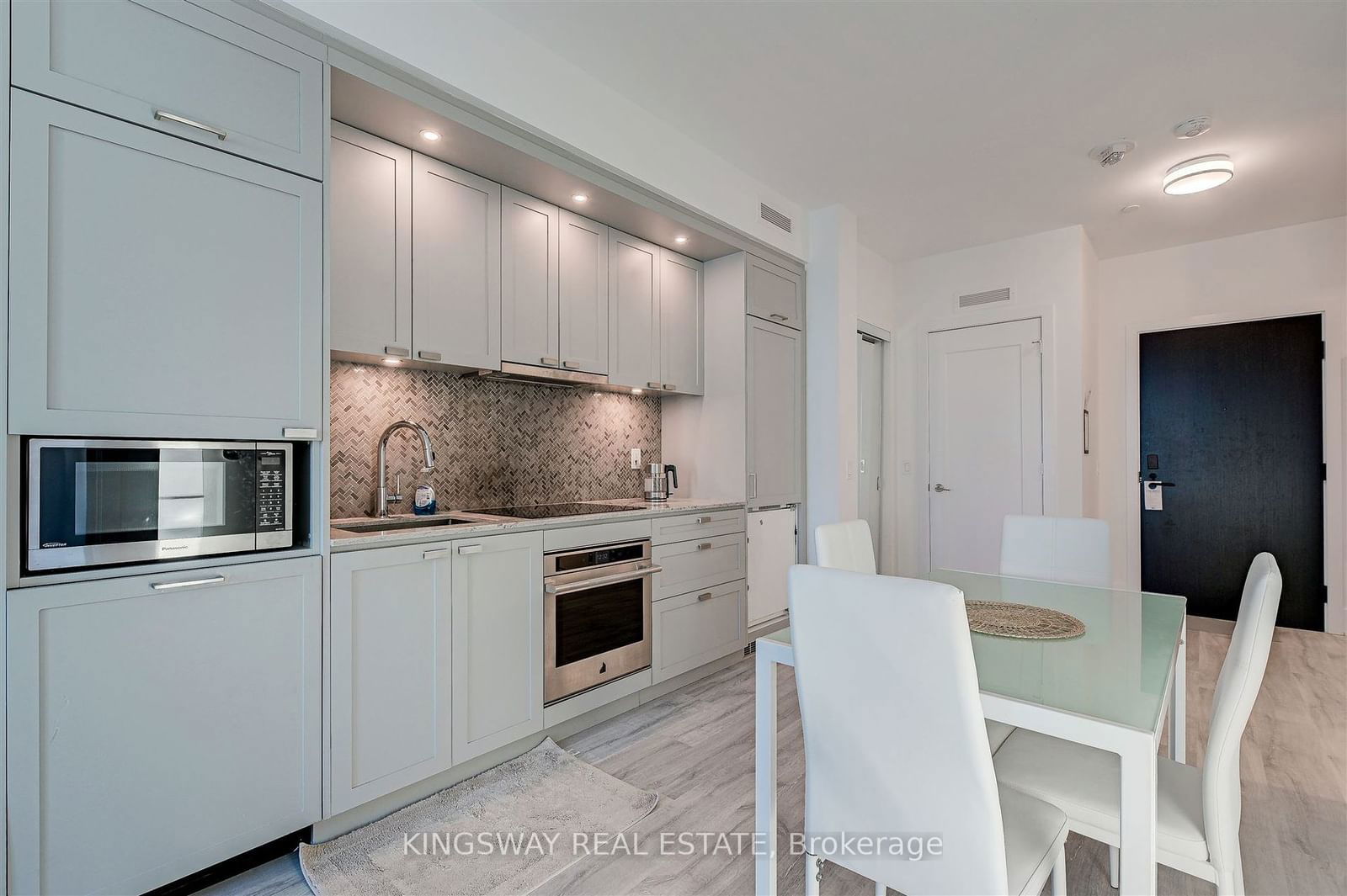 470 Front St W, unit 1907 for sale