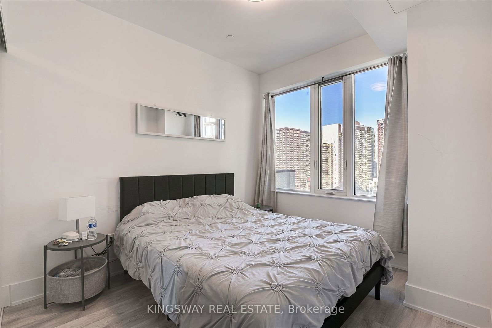 470 Front St W, unit 1907 for sale