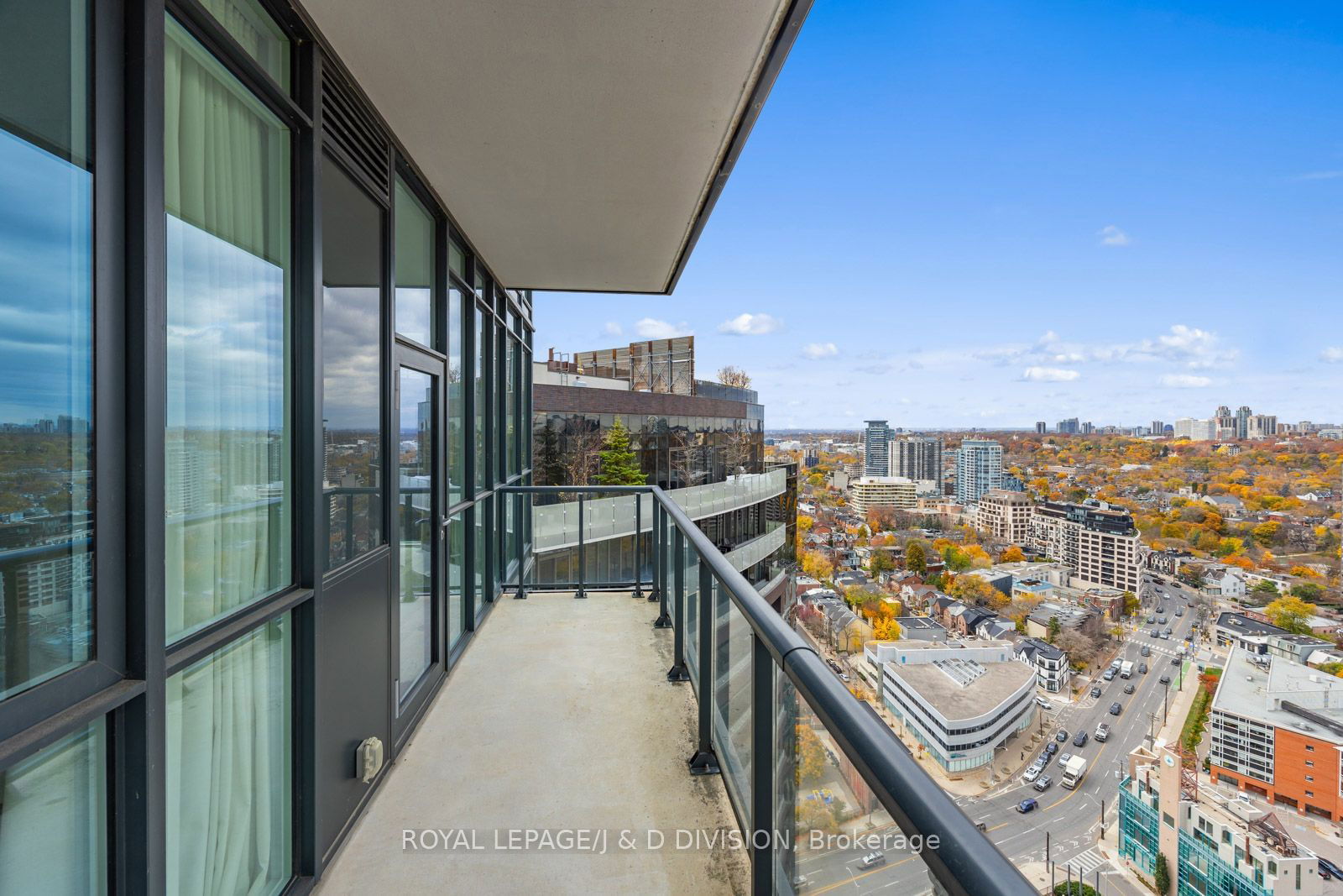 32 Davenport Rd, unit 2702 for rent