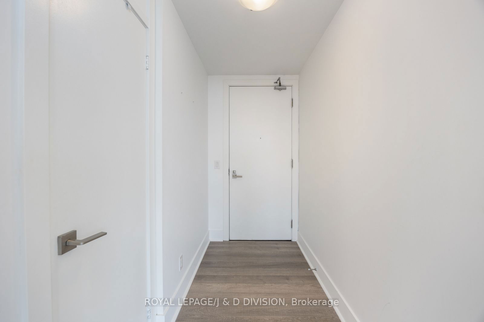 32 Davenport Rd, unit 2702 for rent