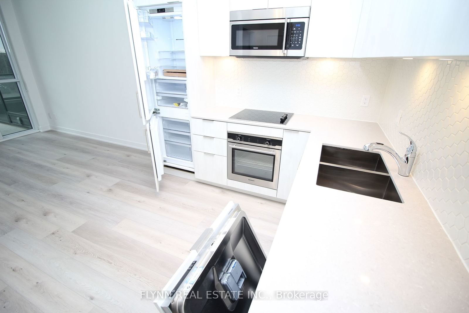 50 Ordnance St, unit 323 for rent