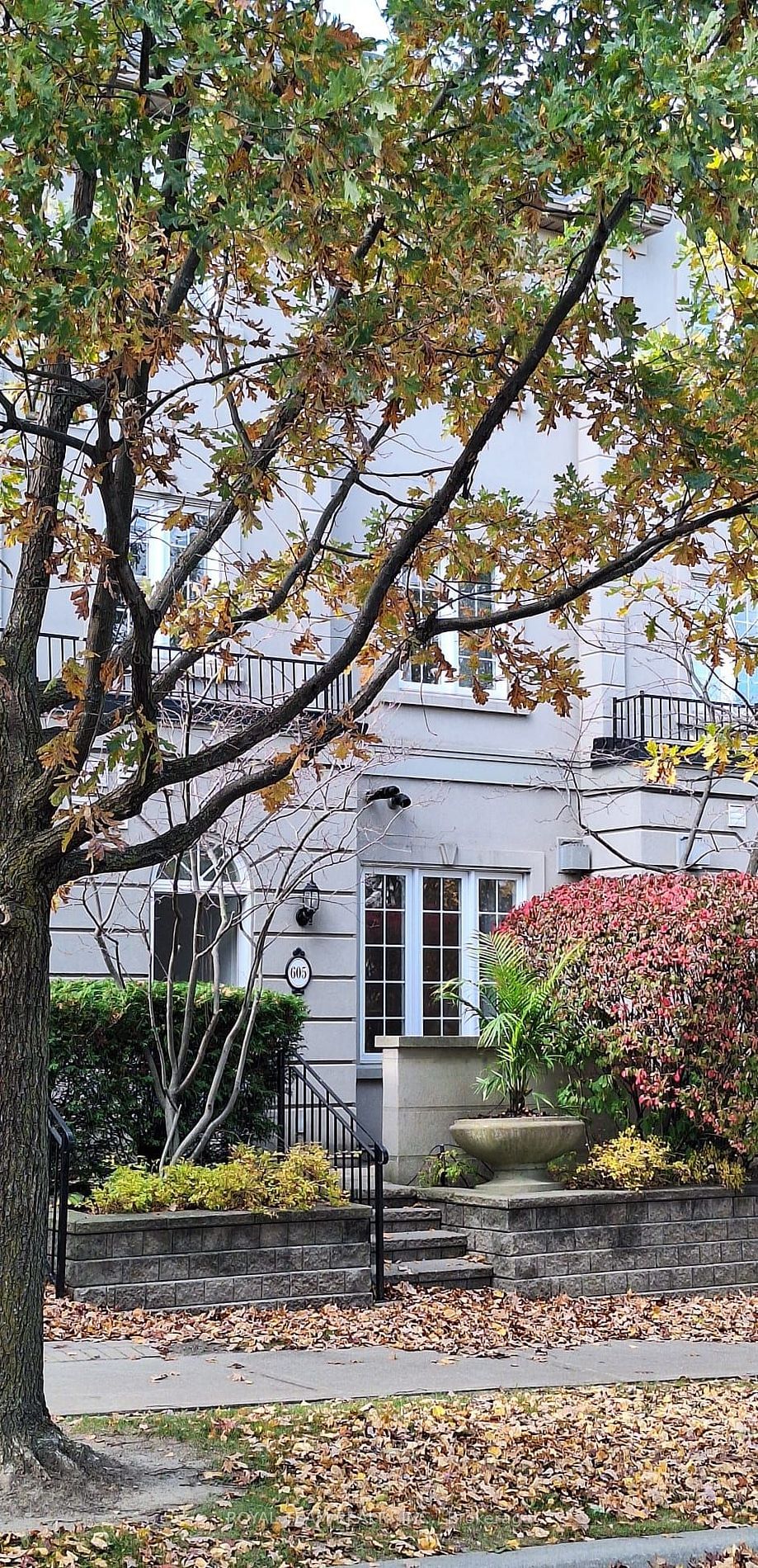 Carriage Homes of Avondale II, North York, Toronto