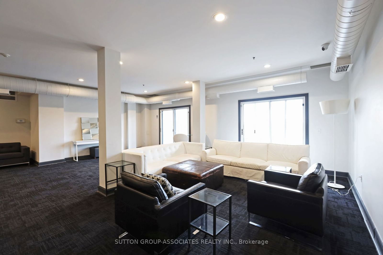 993 Queen St W, unit 109 for rent