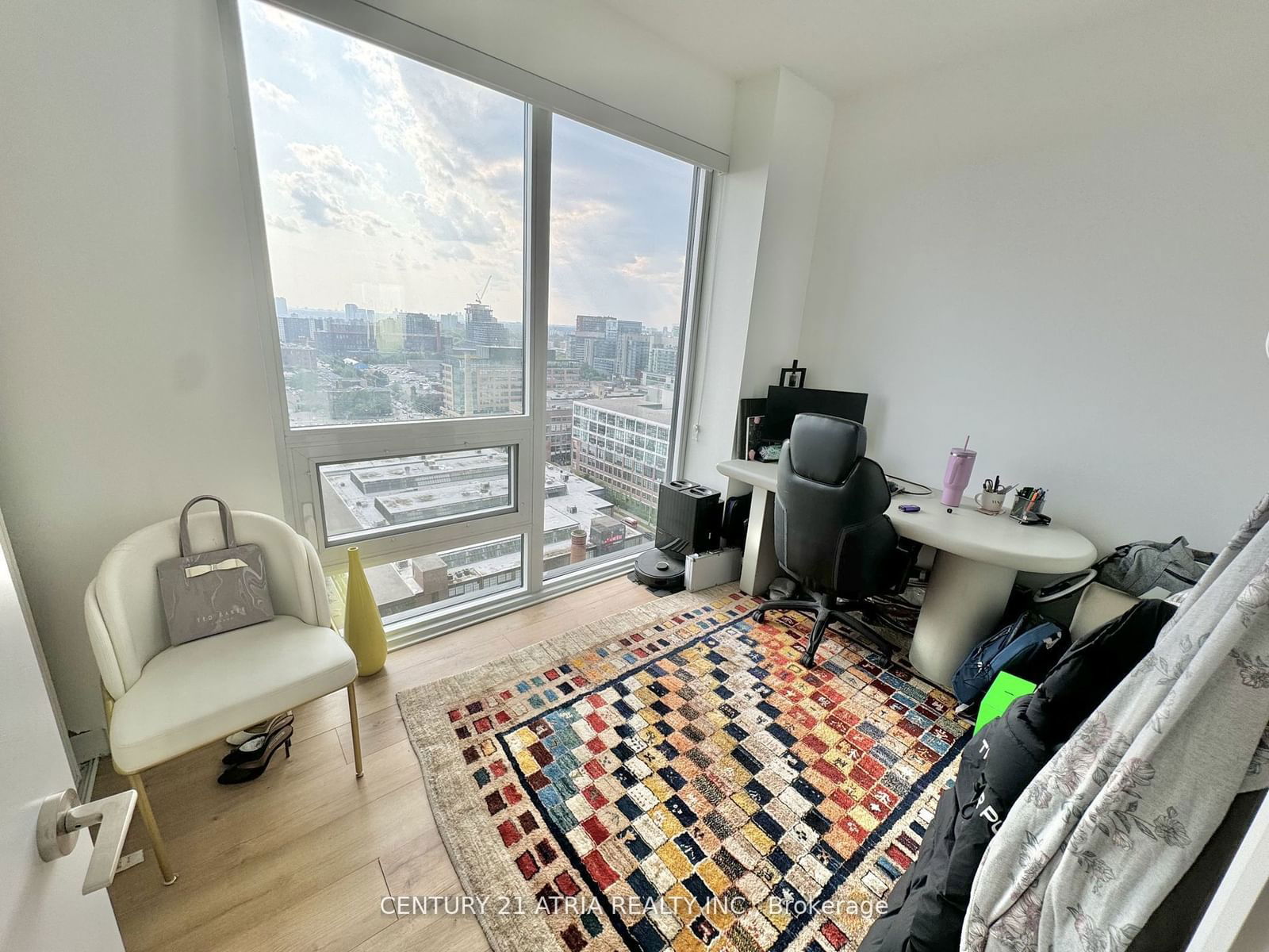 135 East Liberty St, unit 1603 for rent