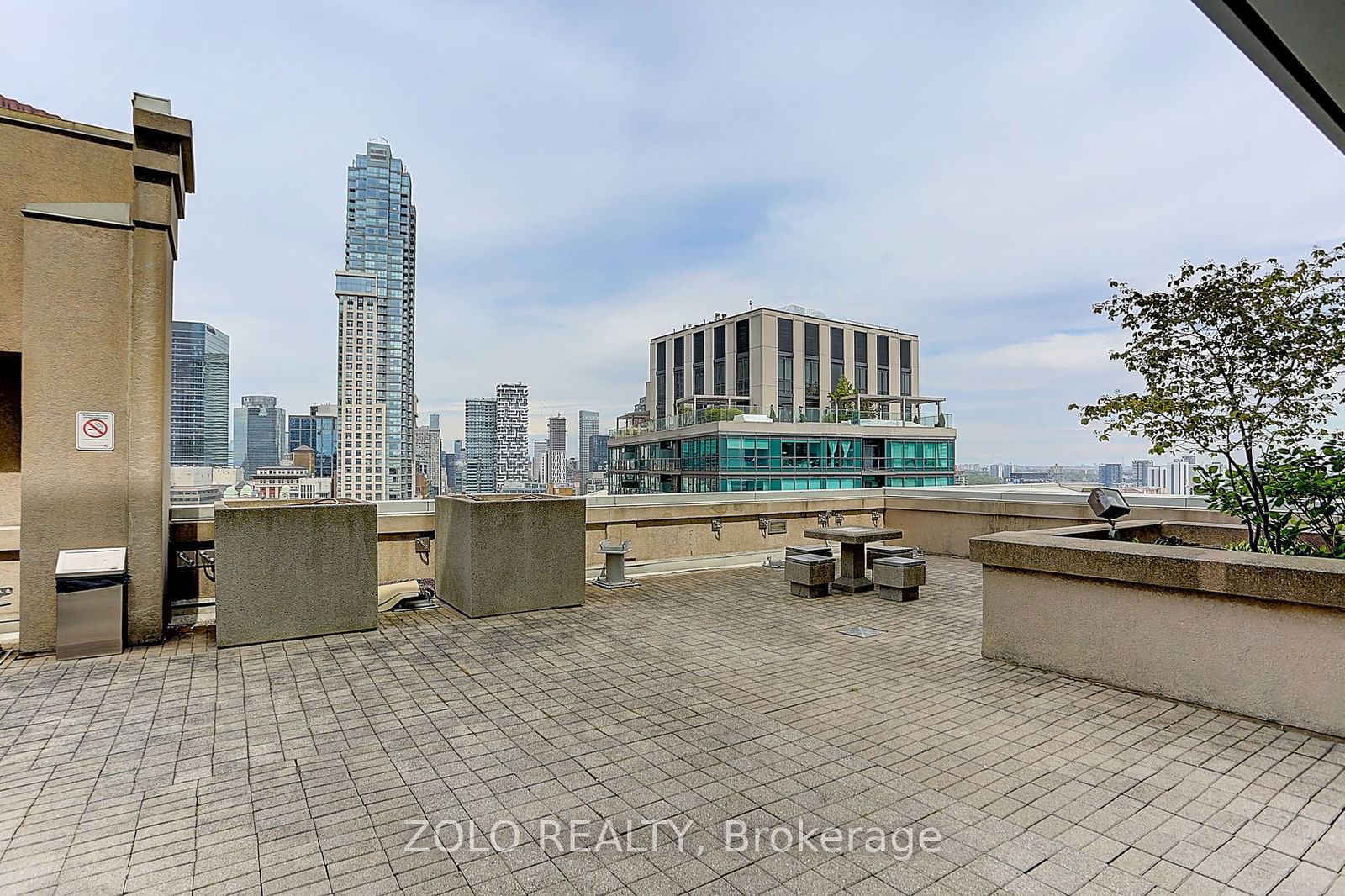 25 The Esplanade, unit 1920 for sale