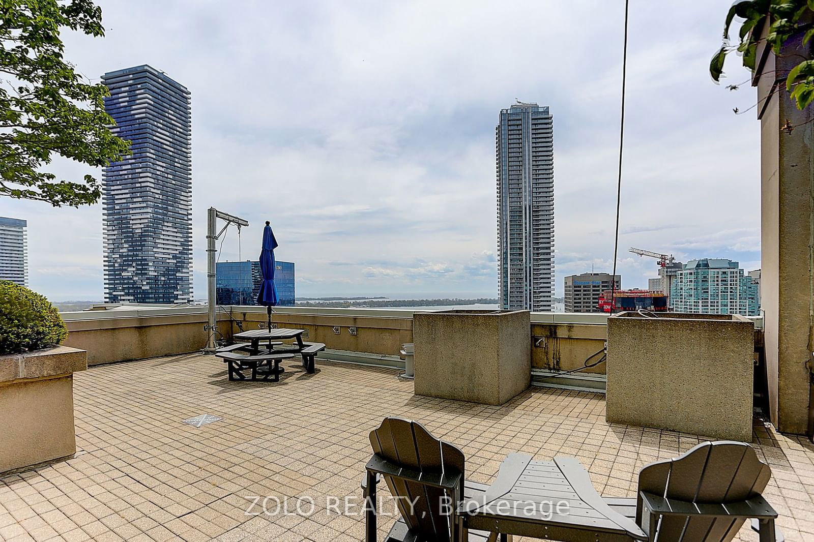 25 The Esplanade, unit 1920 for sale