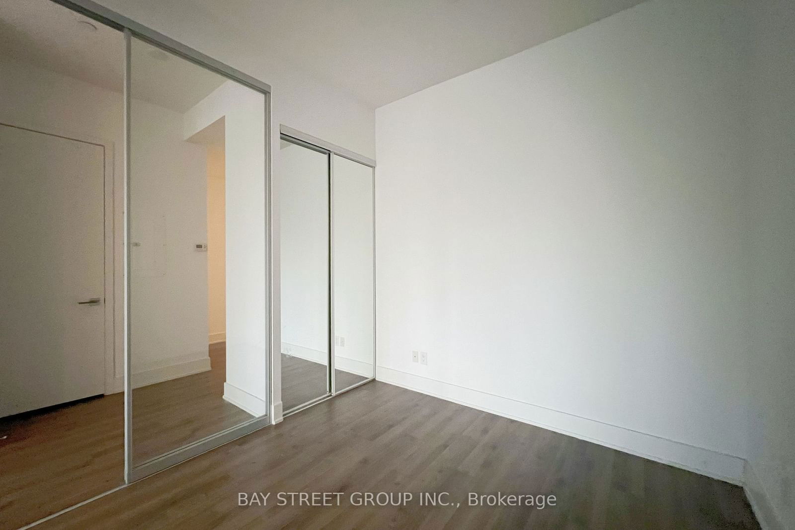 111 St Clair Ave W, unit 409 for rent