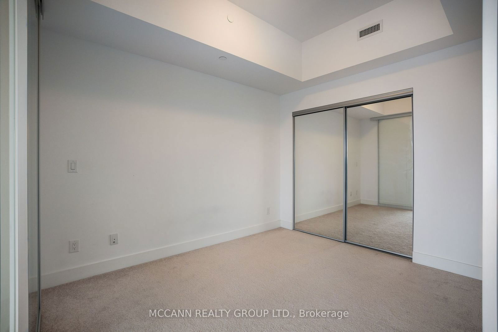 3018 Yonge St, unit 1112 for rent