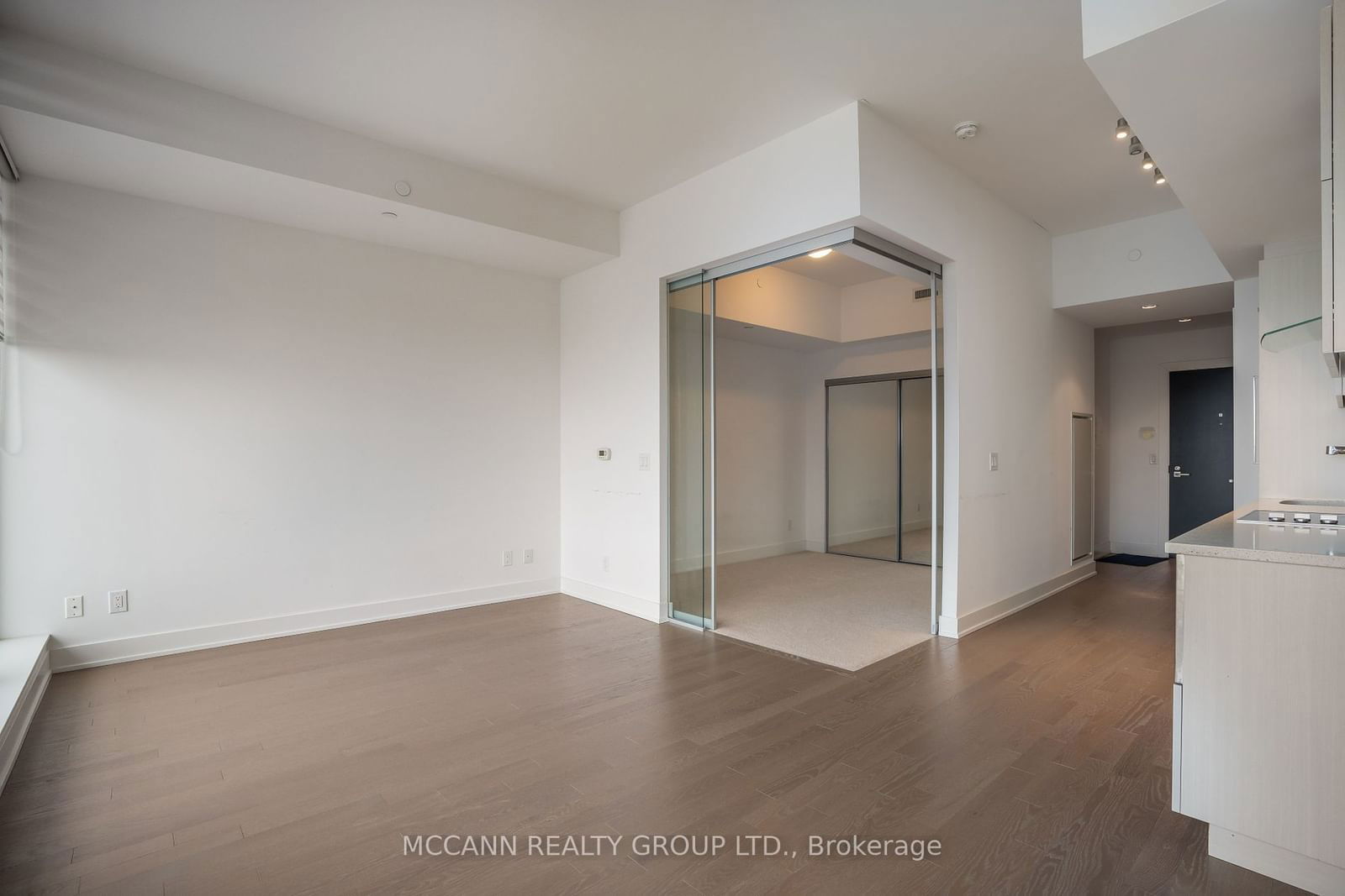 3018 Yonge St, unit 1112 for rent