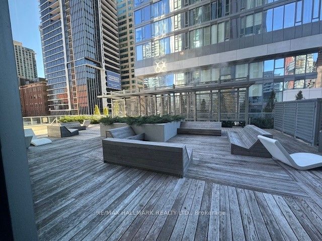 1 Yorkville Ave, unit 1205 for rent