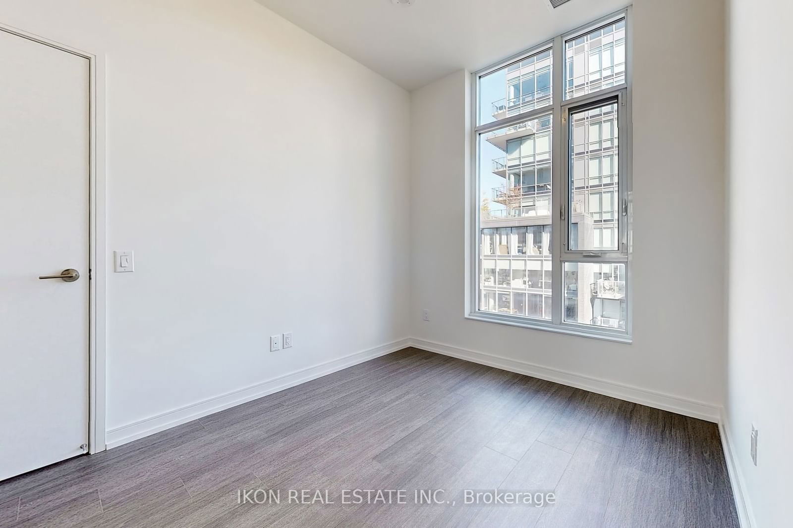 425 Front St E, unit 609 for rent