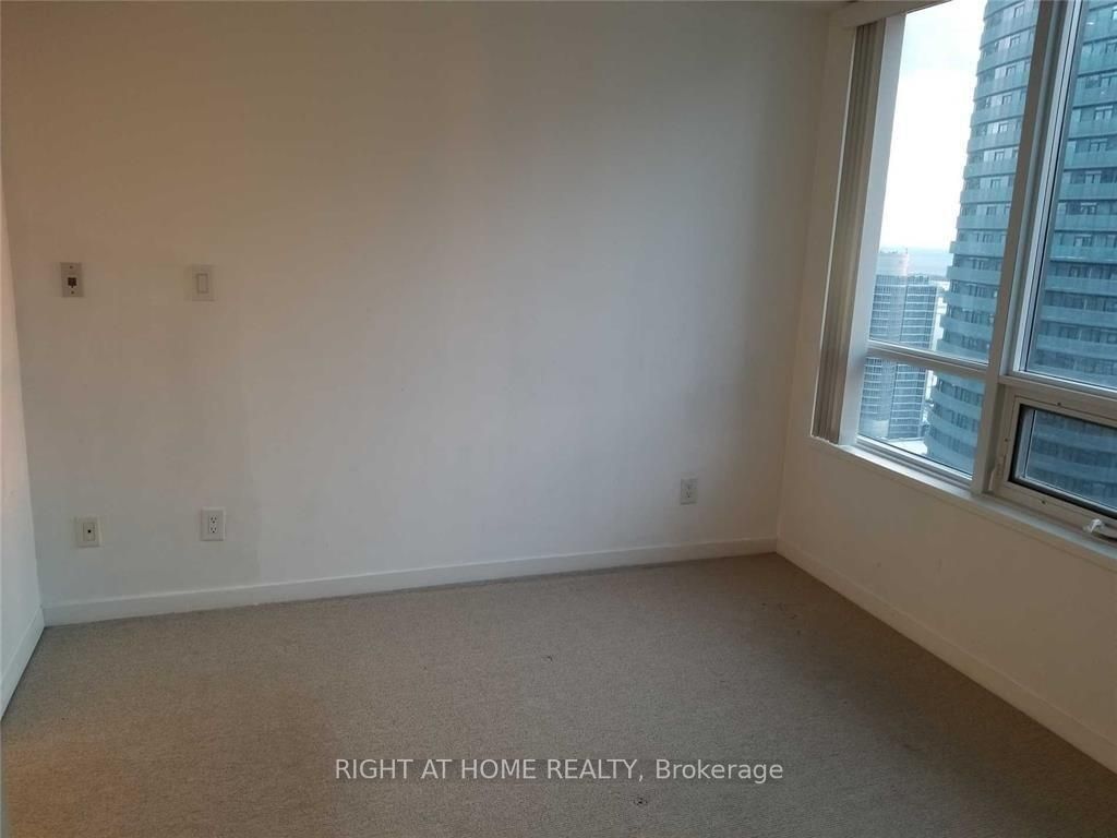 65 Bremner Blvd, unit 2905 for rent