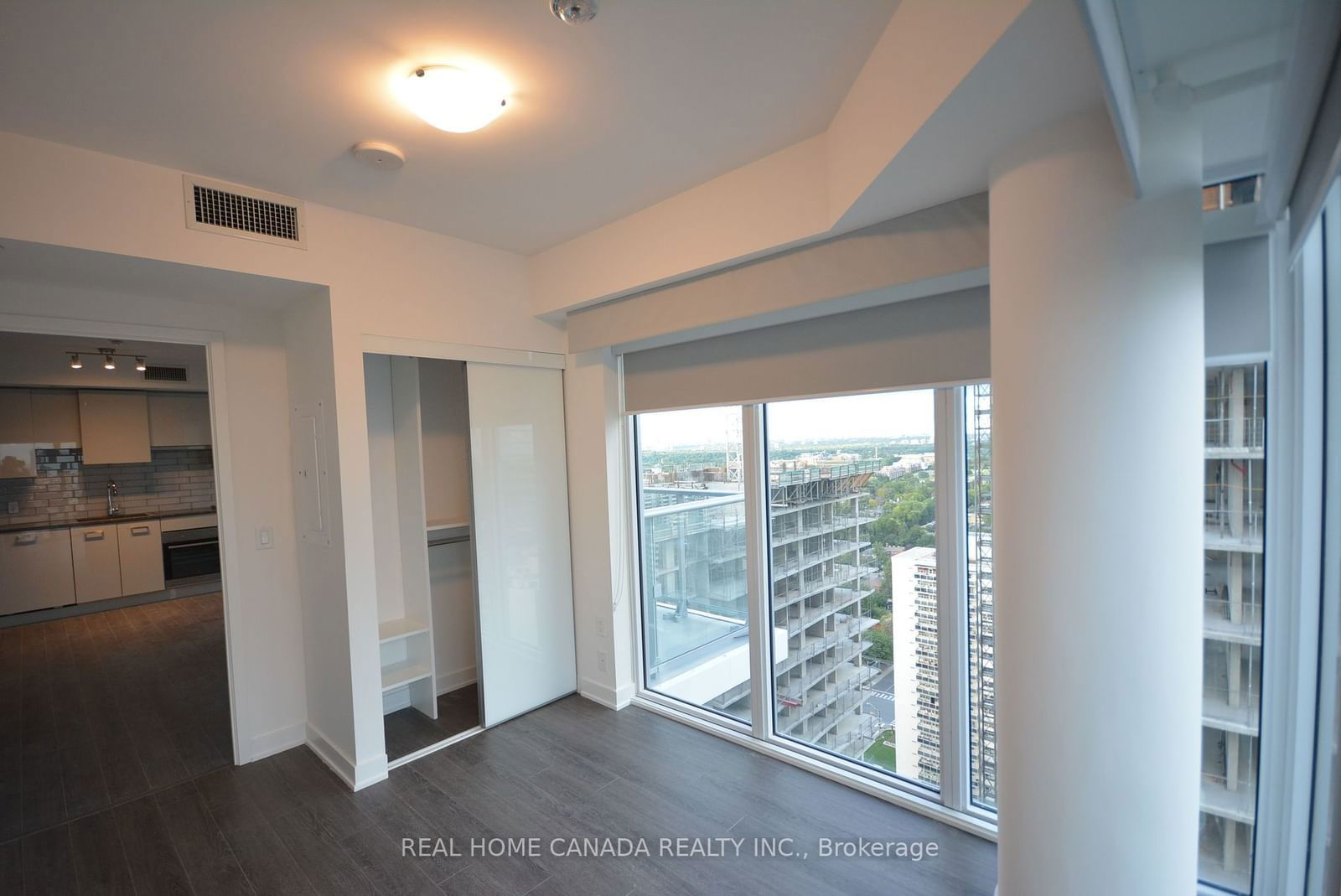 195 Redpath Ave, unit 2704 for rent