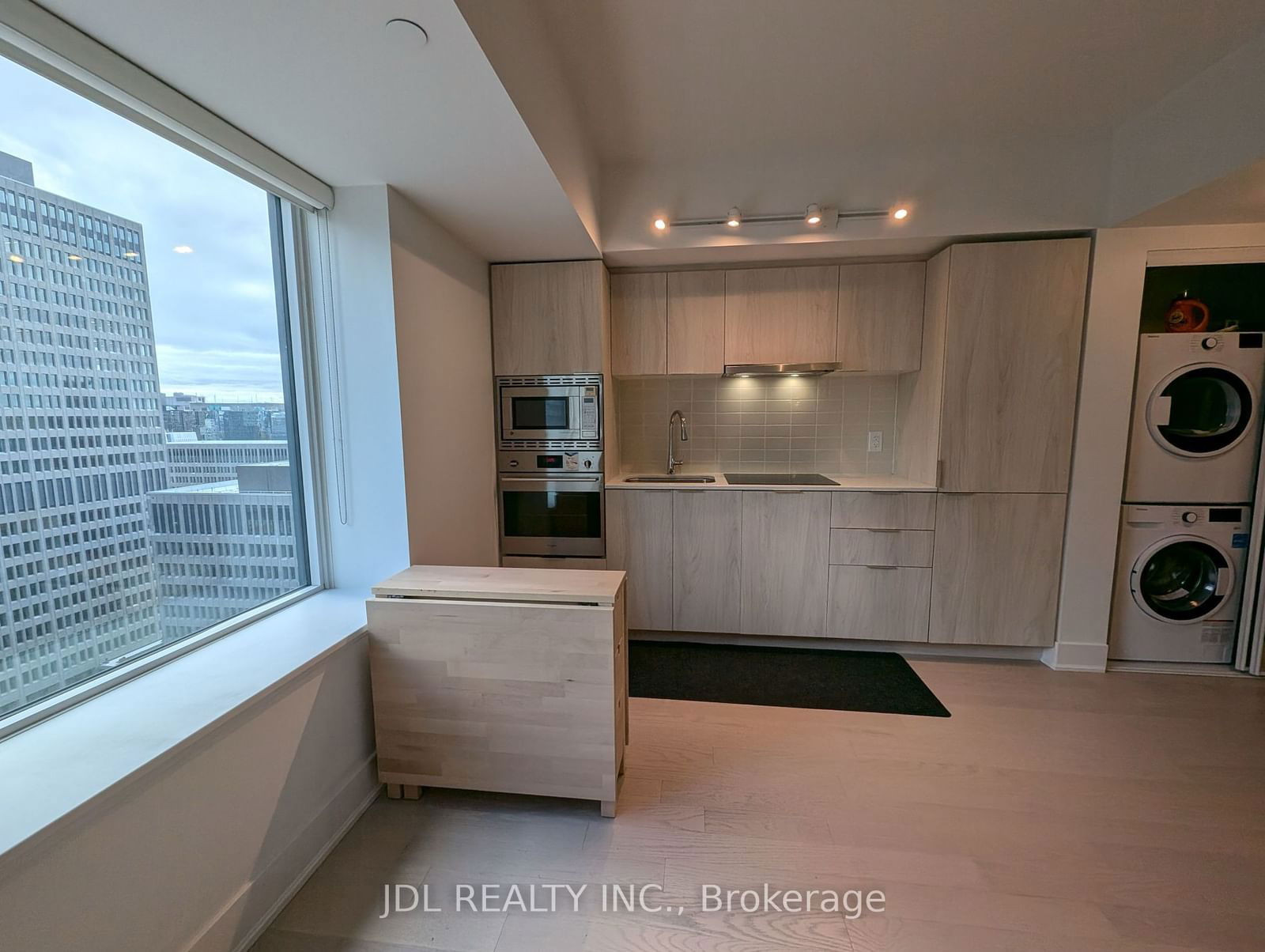 955 Bay St, unit 1906 for sale