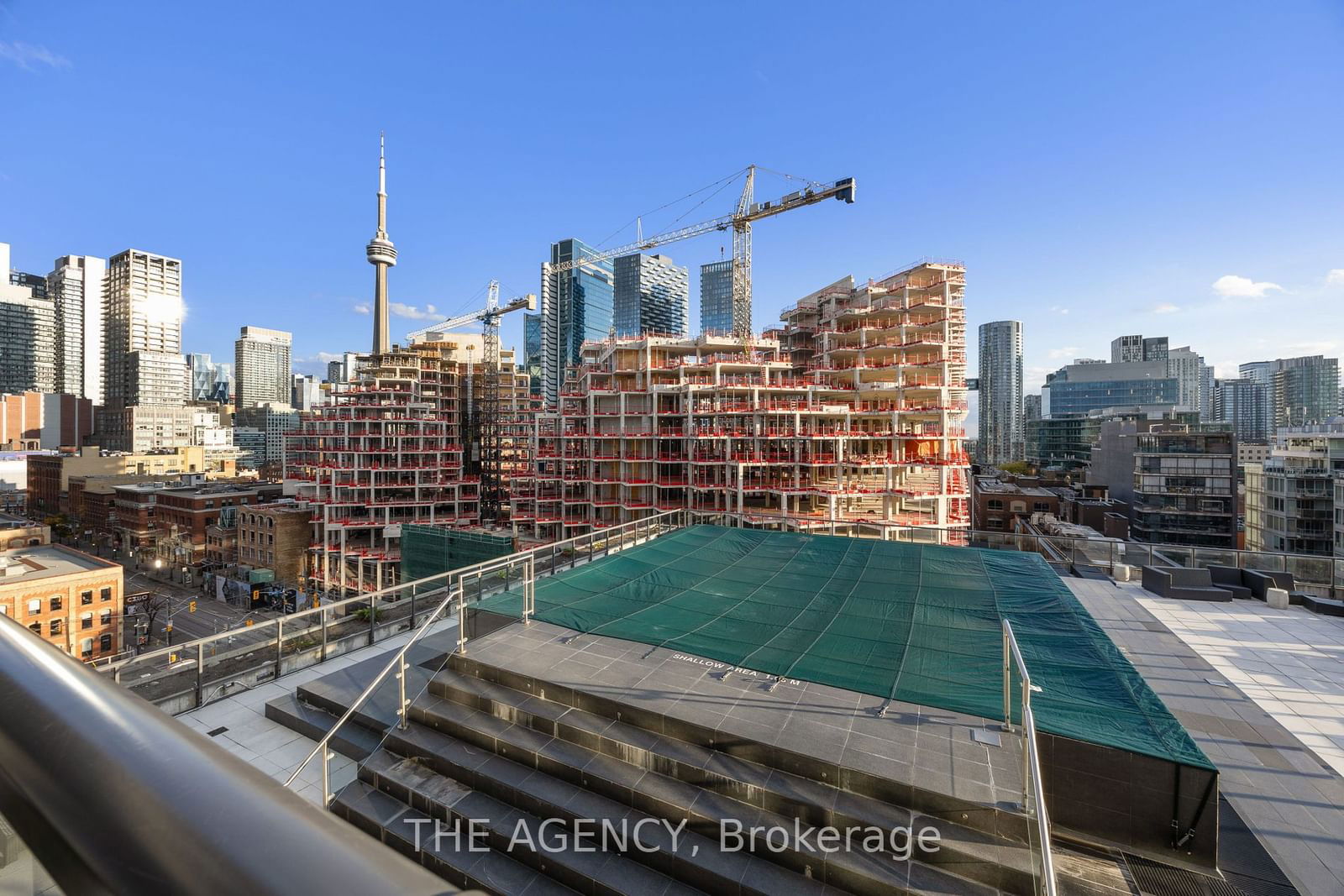 560 King St W, unit 1011 for sale