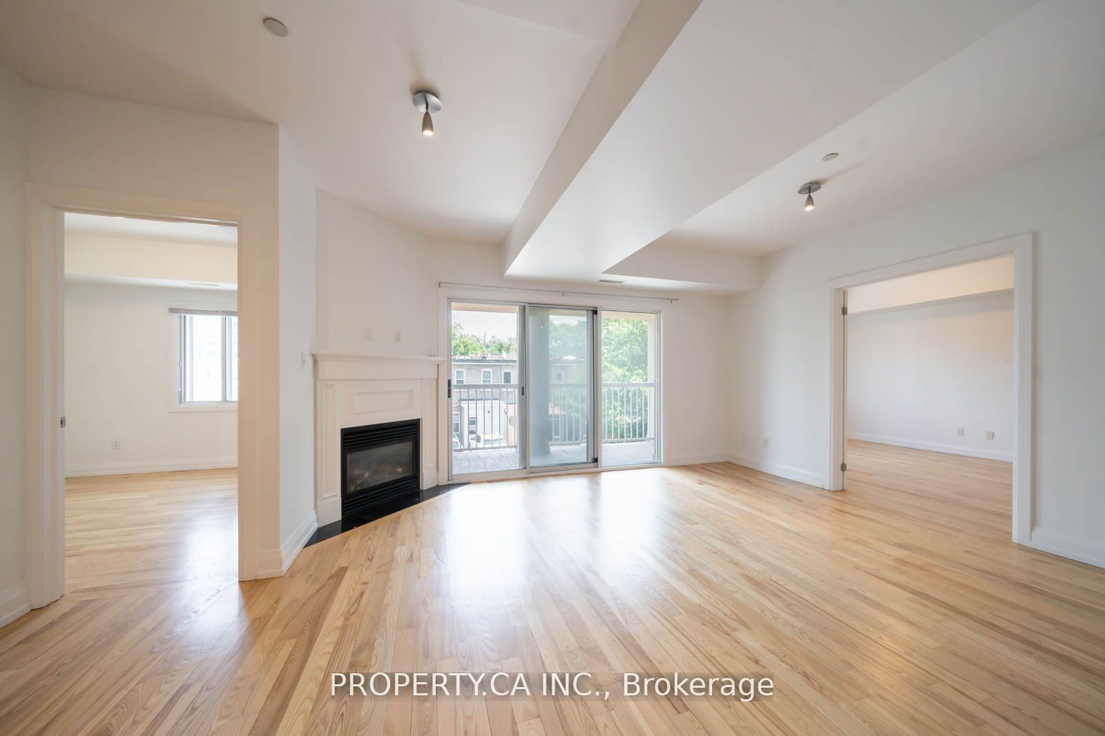 473 Dupont St, unit 3 for sale